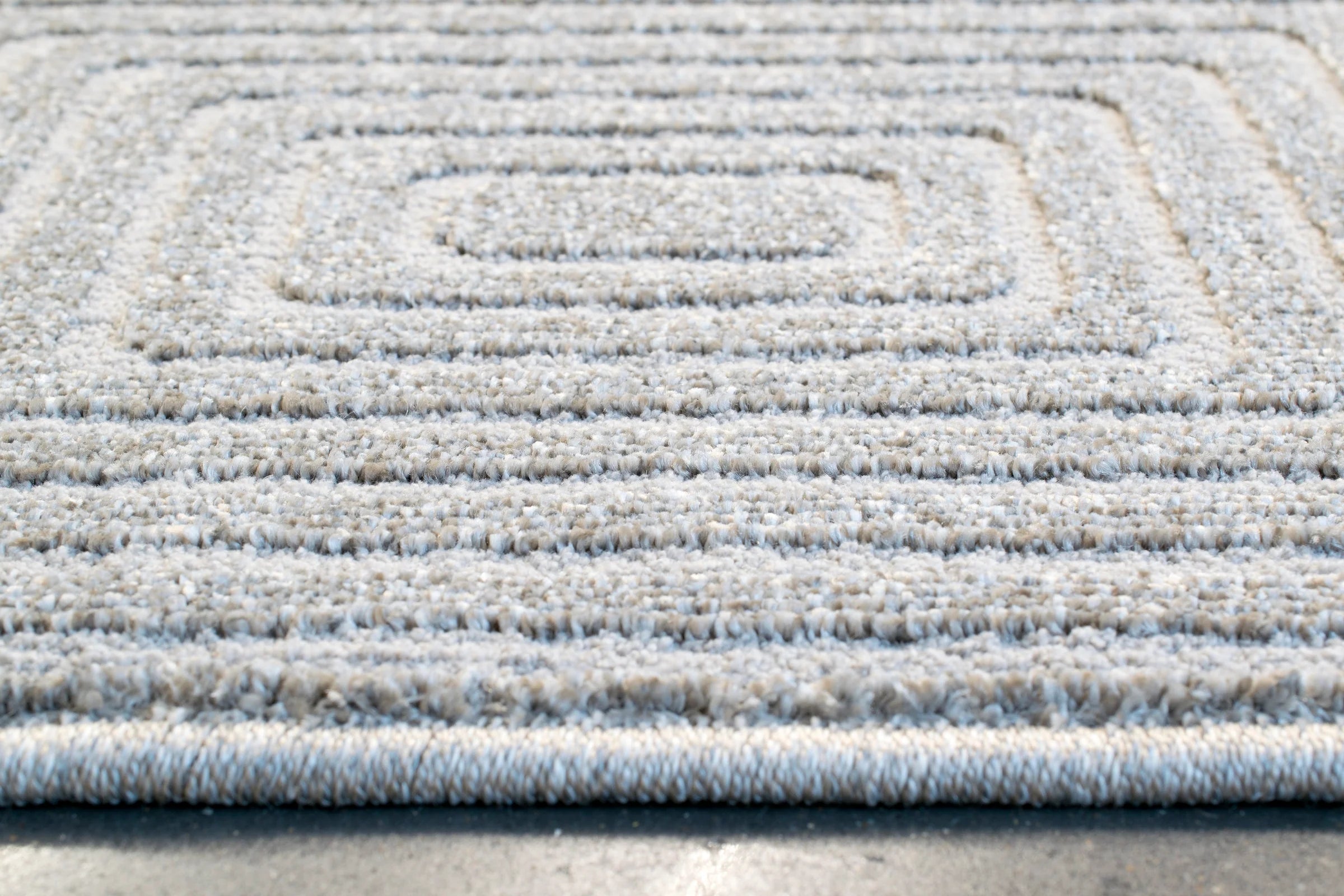 Modern Luxurious textured Grey Trentino Rug