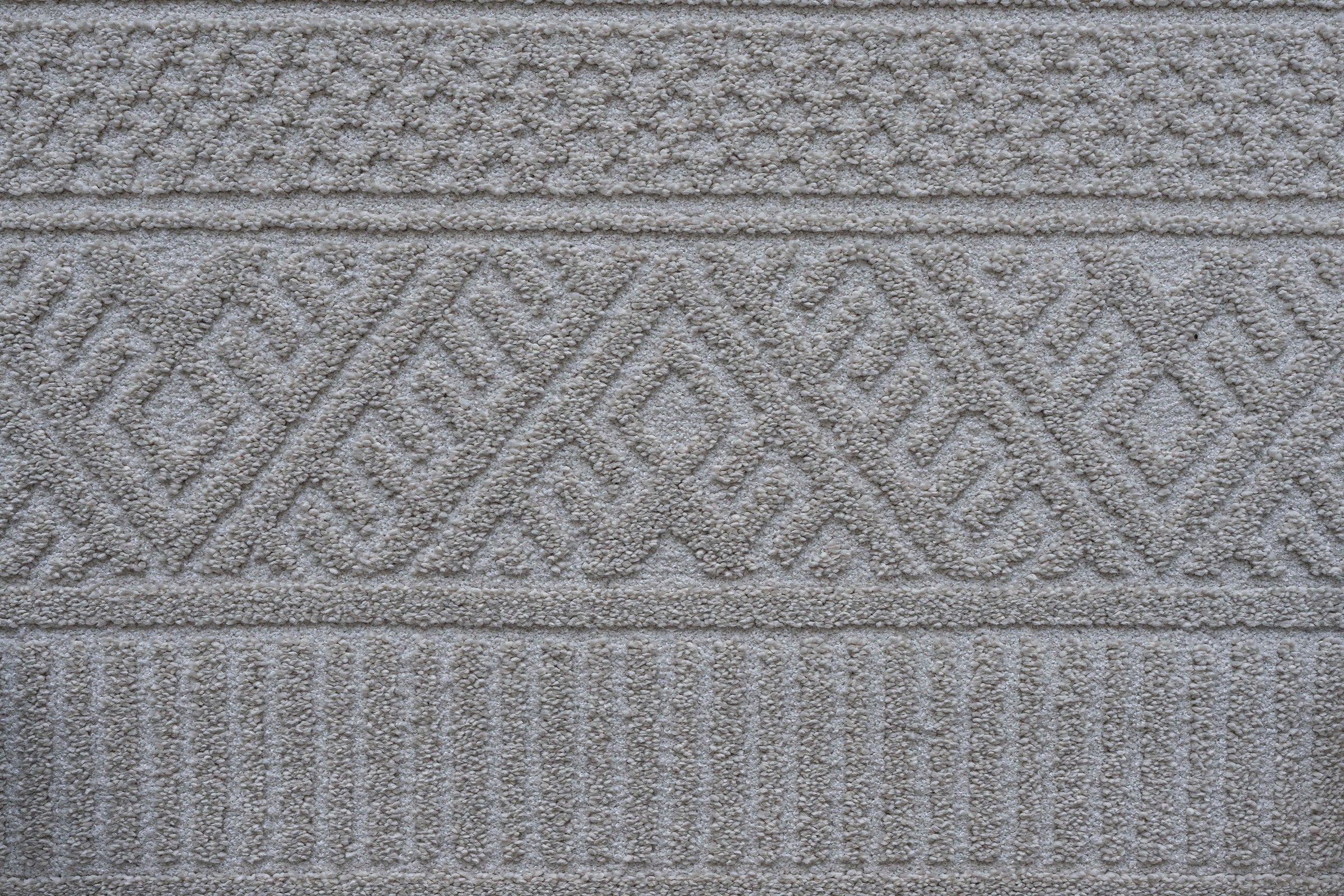 Luxurious Tribal Pattern Textured Trentino Rug