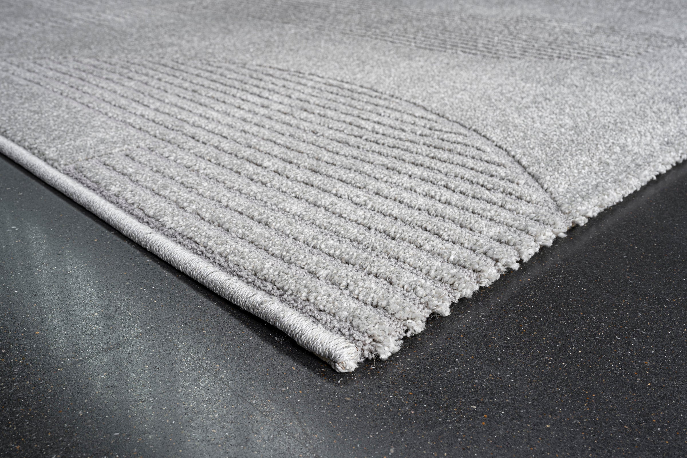Abstract Geometric Pattern Luxurious Textured Trentino Rug
