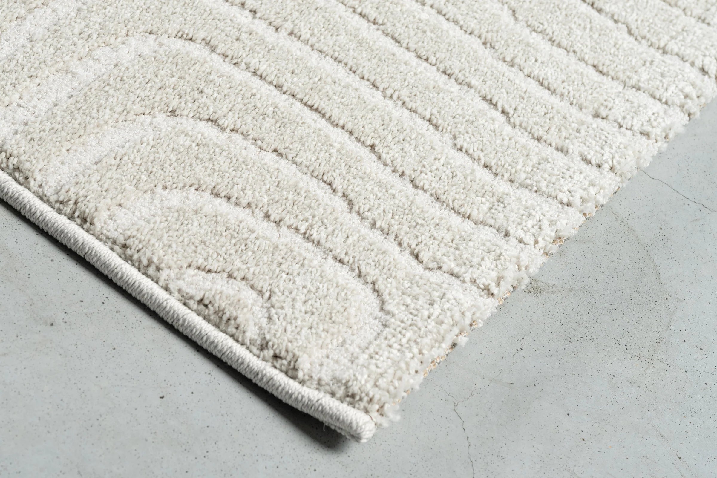 Modern Luxurious Textured Trentino Rug