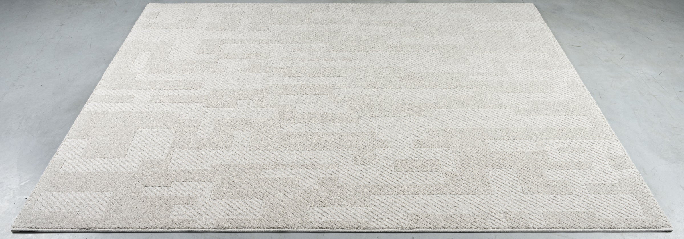 Modern Luxurious Textured Trentino Rug