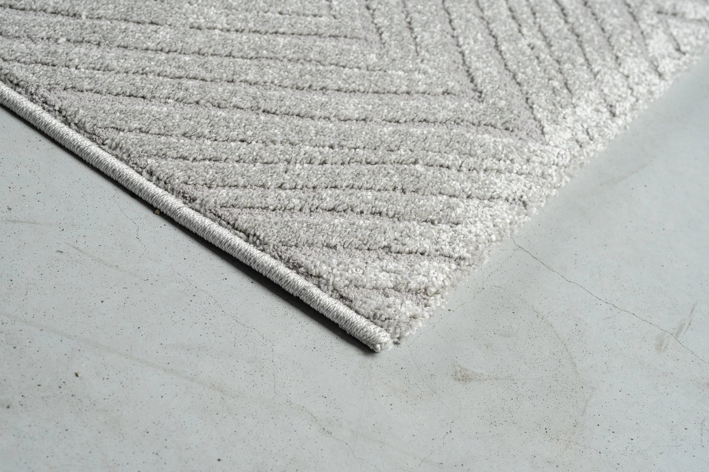 Abstract Design Luxurious Textured Trentino Rug