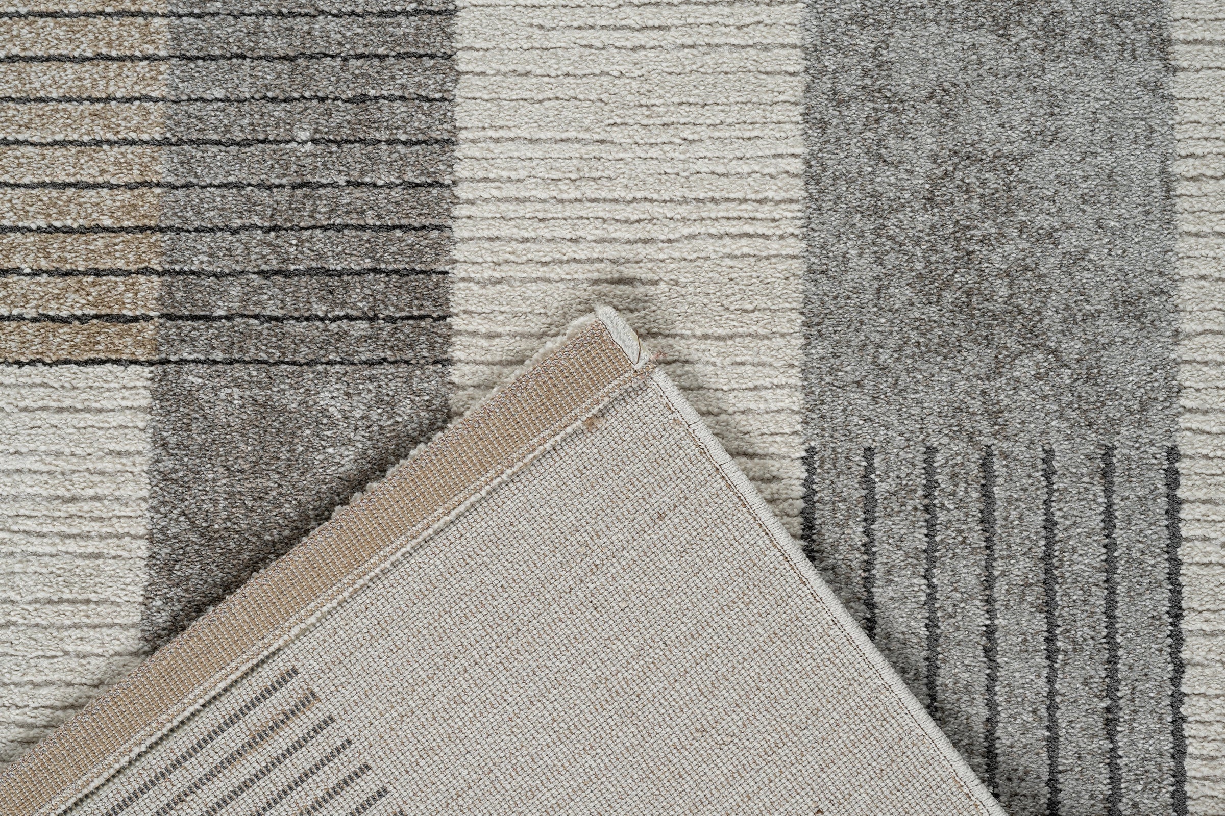 Abstract Geometric Pattern Valentino Rug