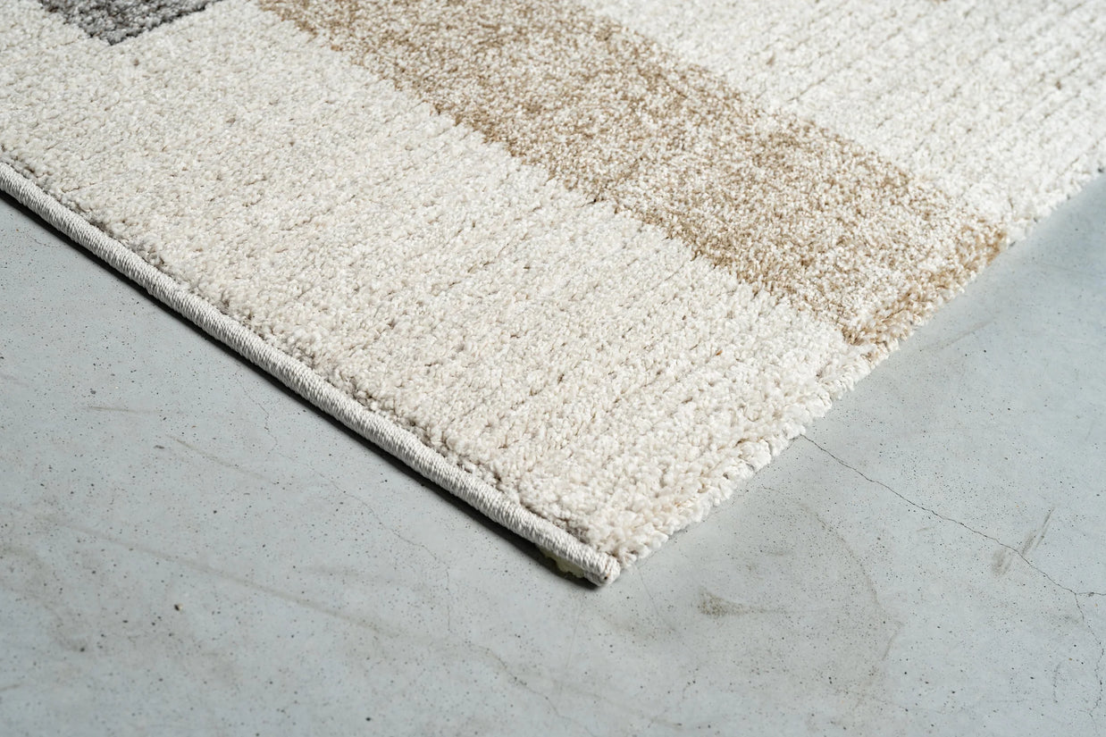 Abstract Geometric Pattern Valentino Rug