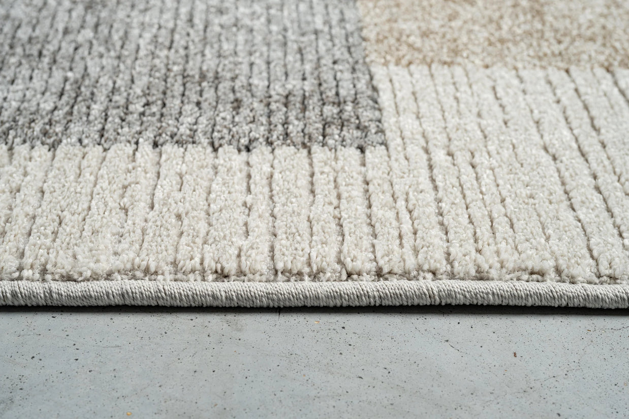 Abstract Geometric Pattern Valentino Rug