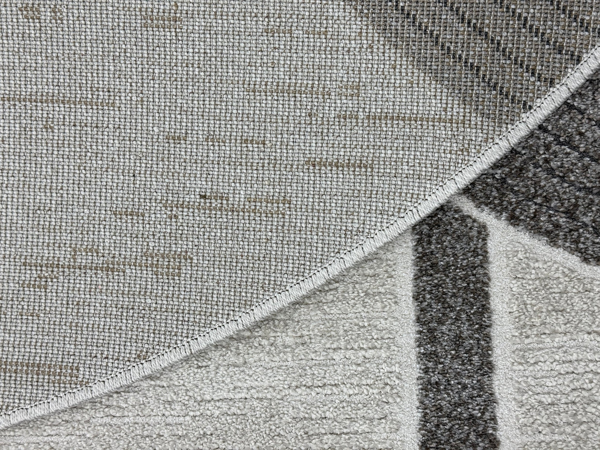 Abstract Geometric Pattern Valentino Oval Rug (46002-6171) Size: 160 x 230cm