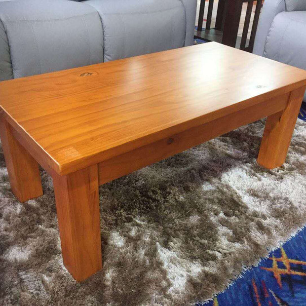 Basic wooden Coffee Table – Honey