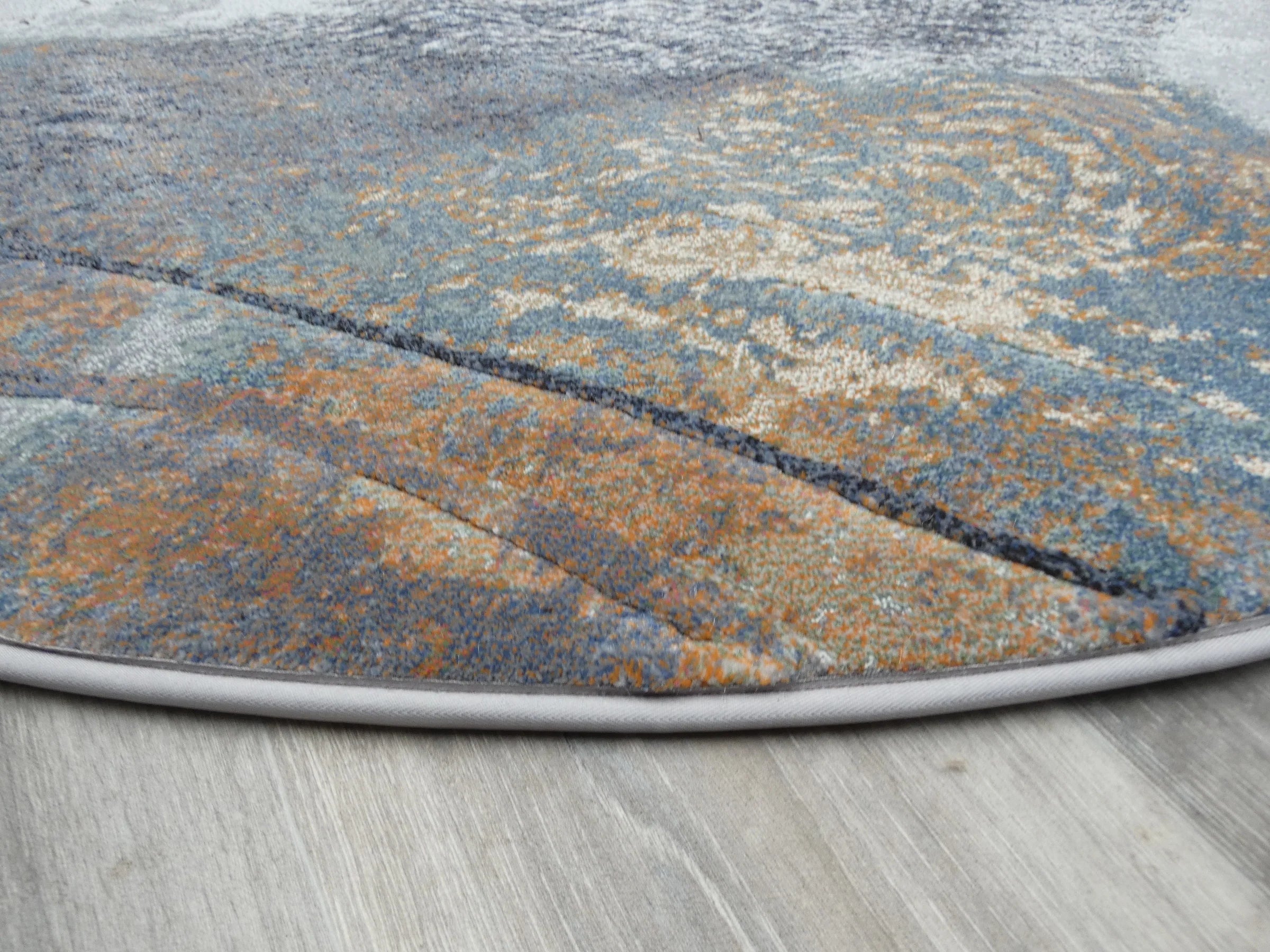 Contemporary Design Oval Argentum Rug