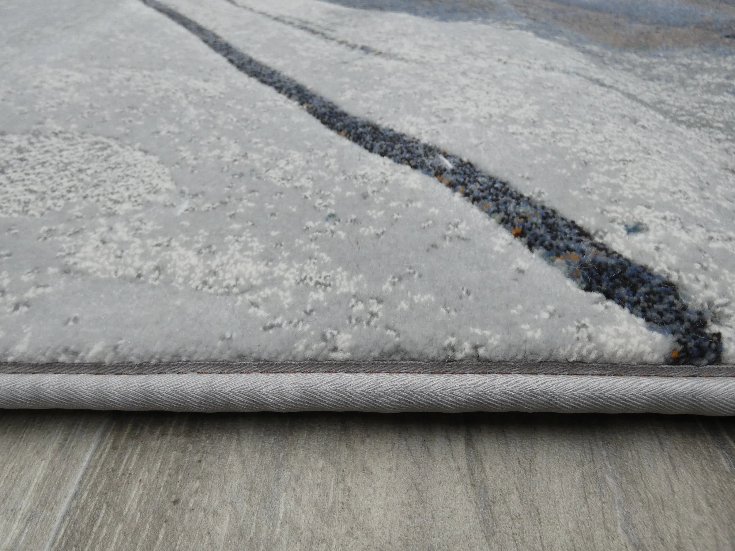 Contemporary Design Oval Argentum Rug