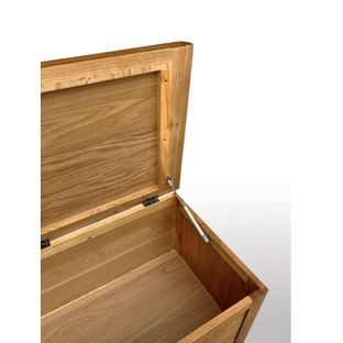 Richmond Oak Blanket Box