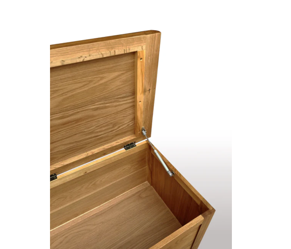 Richmond Oak Blanket Box