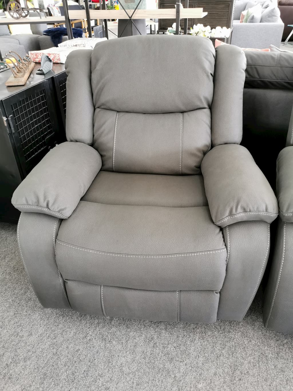 George Recliner Couch Set
